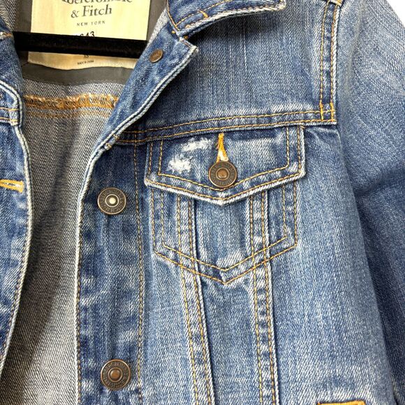 ❌ Sold Abercrombie & Fitch Denim Jacket distressed Medium wash Size XS - Picture 6 of 13